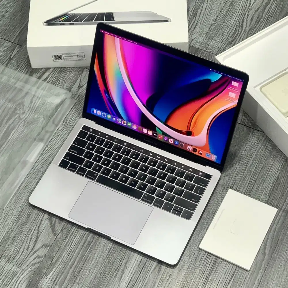EX IBOX MACBOOK PRO 2017 8GB/256GB FULLSET