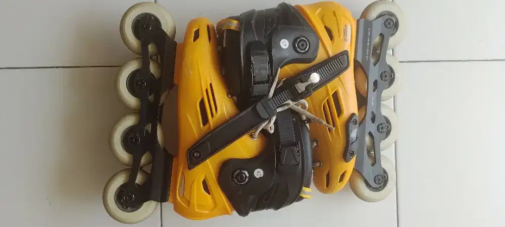 Sepatu roda oxelo