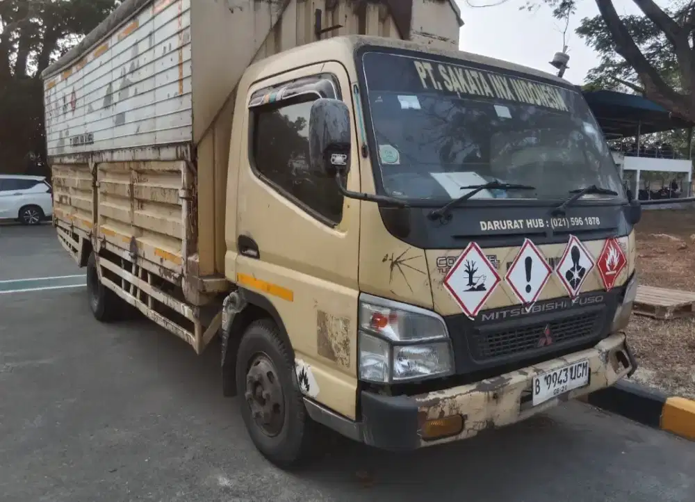 Mitsubishi Colt diesel canter FE84 HDL ps136 bok wingbox 2014