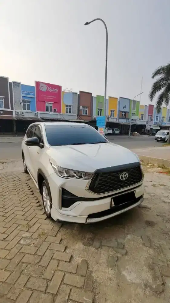 Kijang innova zenix hyvrid v