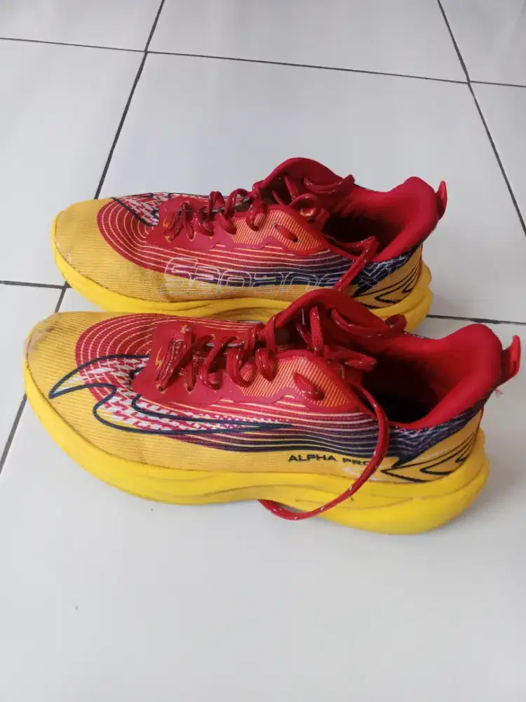 Sepatu Running Uk 41