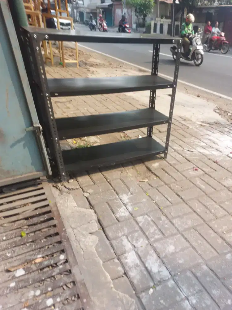 Rak besi/rak kantor/rak minikmarket