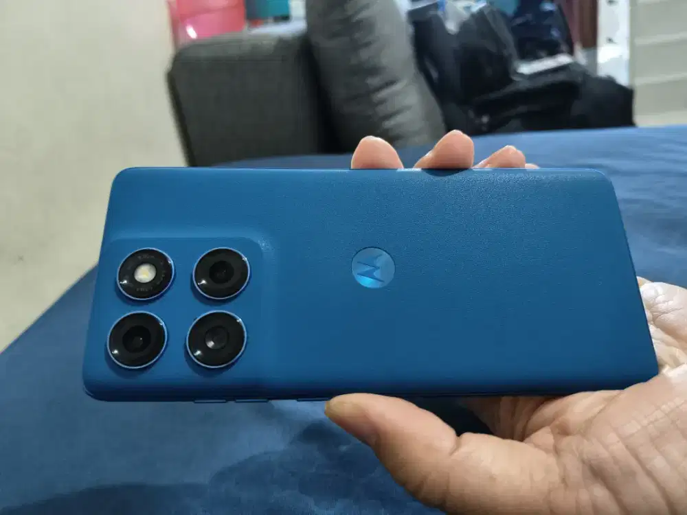 Motorola Edge 60 Fusion Biru 12/256GB, Fullset Like New