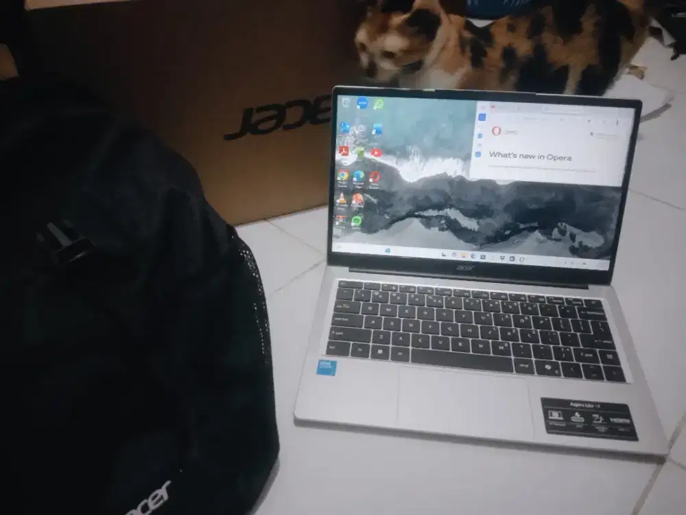 Laptop Acer Lite 14..core i3 N355
