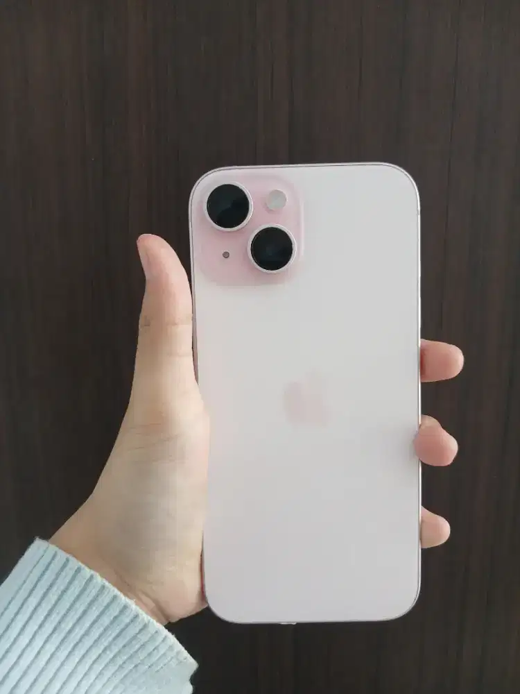 iPhone 15 basic Resmi