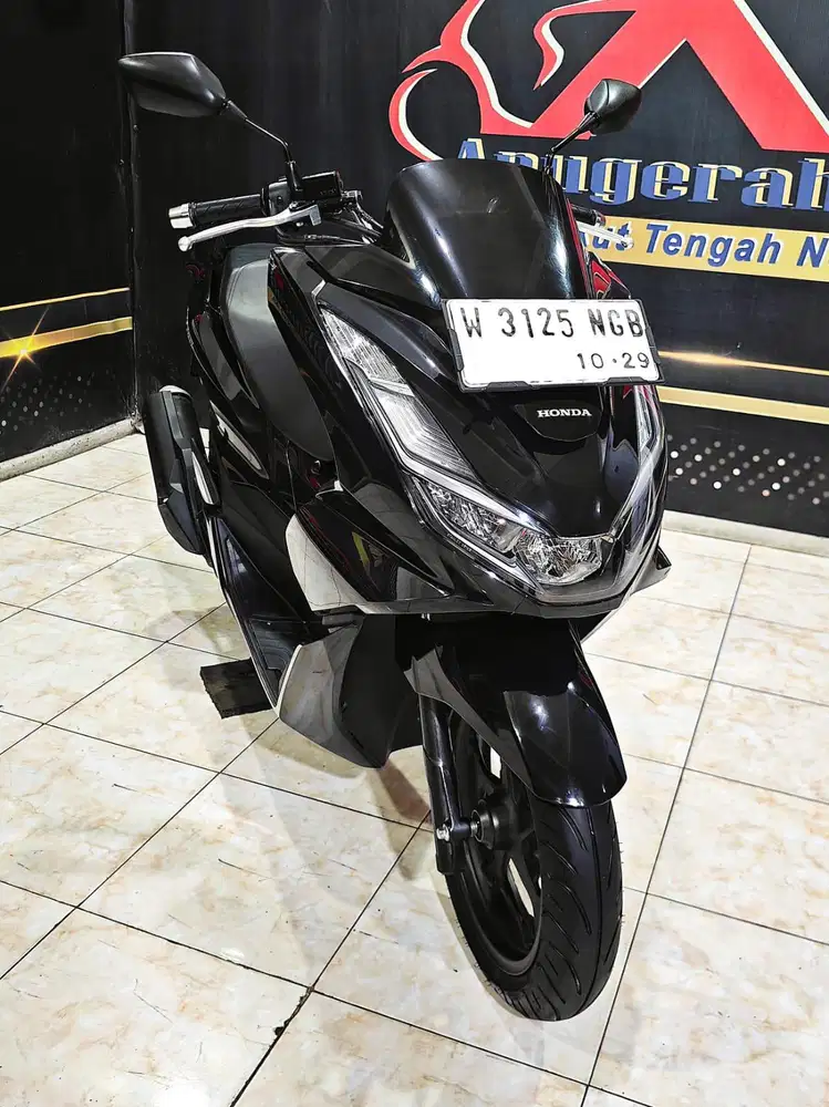 Honda PCX 160cc non abs black glossy mewah th 2024. Anugerah motor
