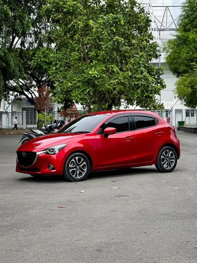 Mazda 2 R Skyactiv 2014