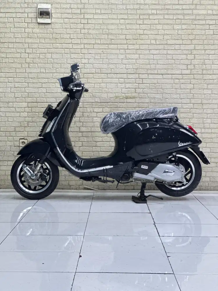 ODO 4RB‼️ Vespa sprint 150 ABS Pmk 2026 Hitam Favorit