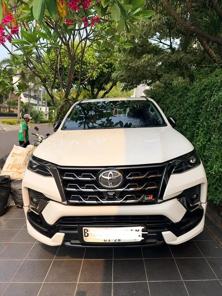 fortuner 2.8 GR sport Dijual cepat..tangan pertama
