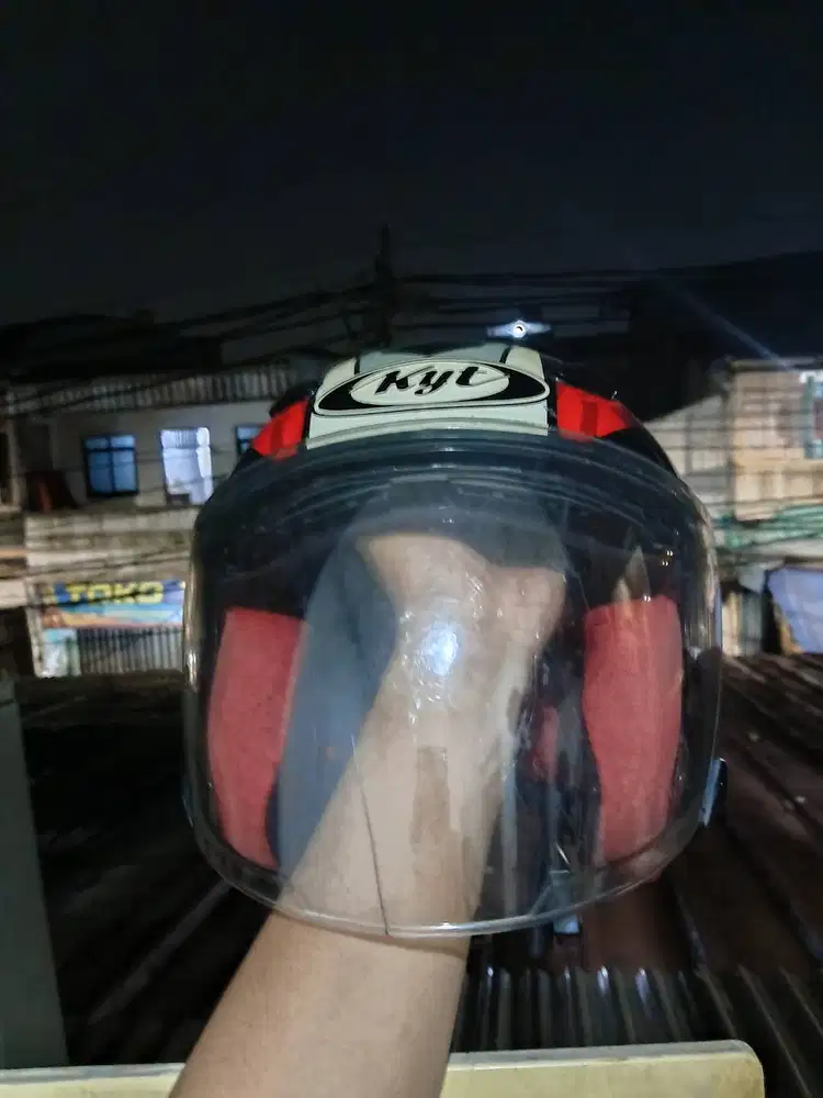 helm kyt DJ MARU masih lumayan baru