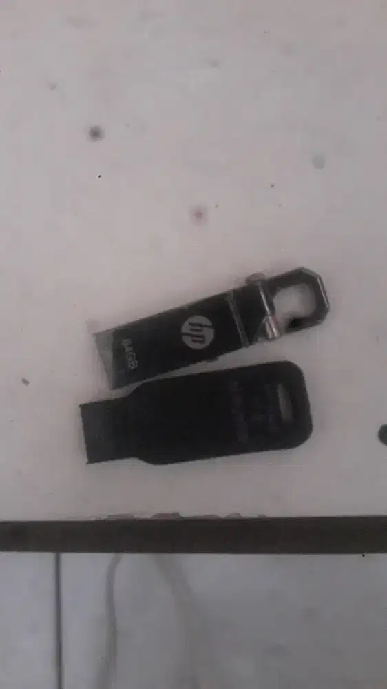 Flash disk VGEN 8GB + HP 64 GB