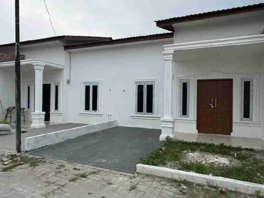 RUMAH SIAP HUNI DI TEMBUNG LOKASI STRATEGIS DALAM KOMPLEK