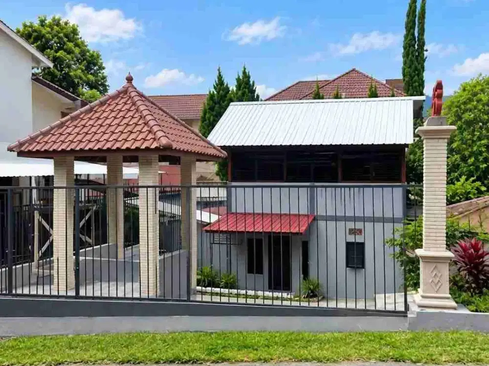 Di jual murah villa di Tawang Mangu Luas 300 m2.
