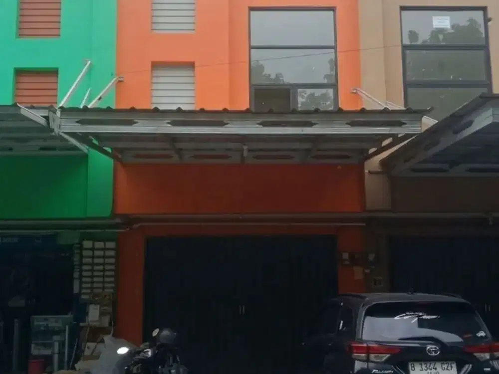 Disewakan Ruko Taman Royal Tangerang 2Lt 4.5x18
