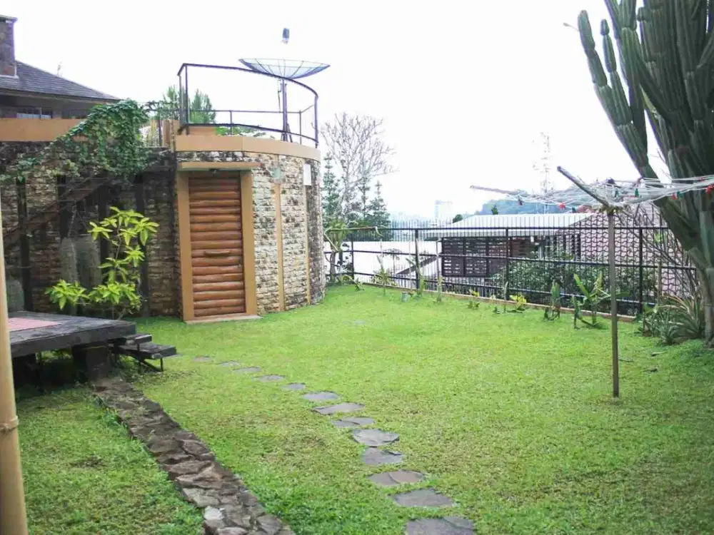 Jual Rumah Villa  Viev Pemandangan Kota Bandung
