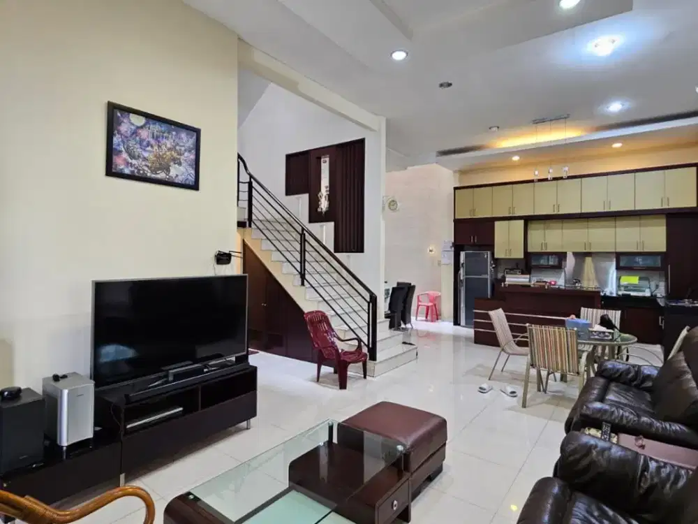 VILLA HOOK SIAP HUNI DI CEMARA ASRI! TINGGAL ANGKAT KOPER!