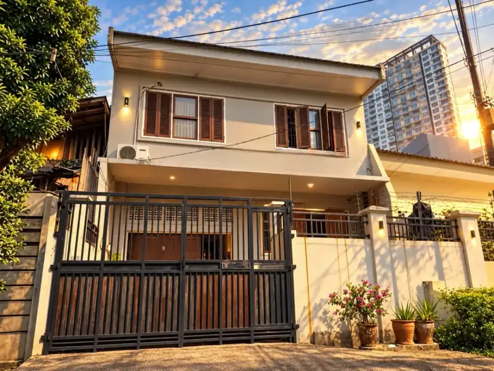 Rumah Kedoya Permai lingkungan Pet Friendly,rapi