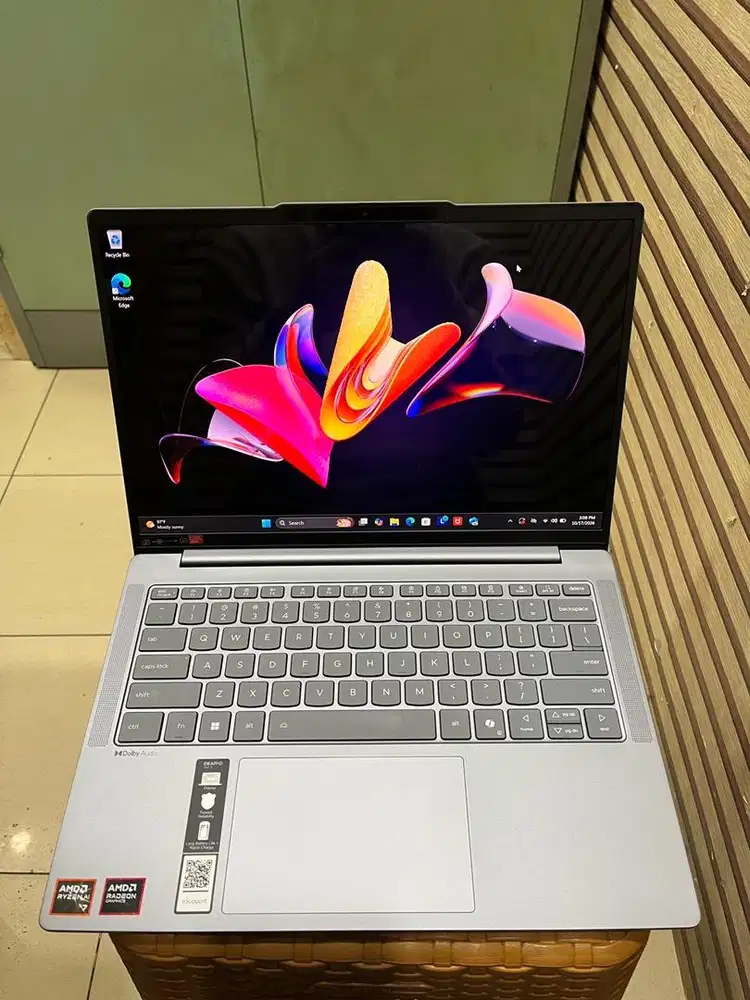 Lenovo IdeaPad Slim 5 14AGP11 Ryzen AI 7 445w Second Mulus Resmi