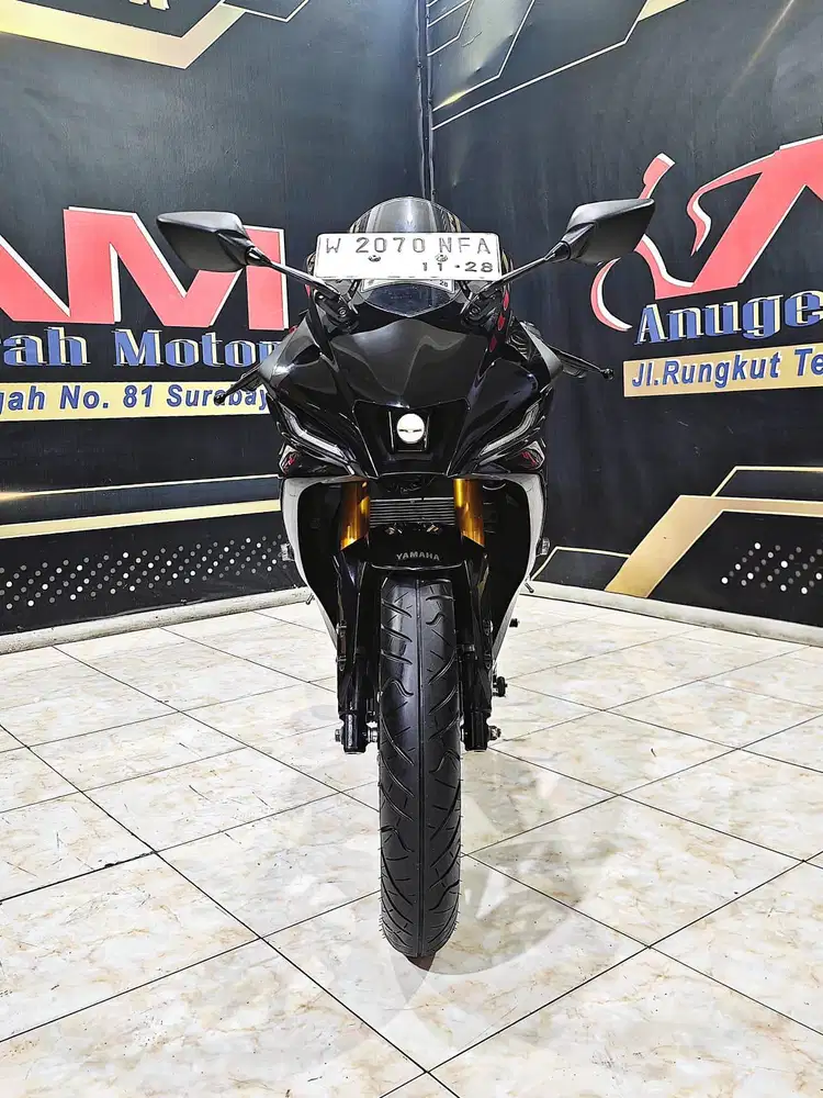 Yamaha R15 V4 black glossy mewah th 2023. Anugerah motor rungkut