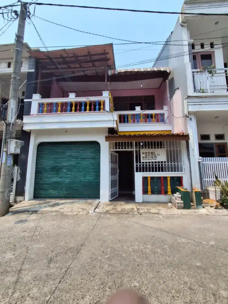 Di sewakan rumah 2 lantai