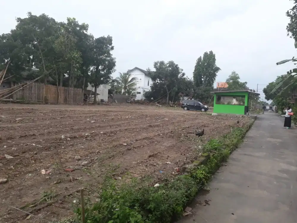 Tanah SHM Premium Posisi Hook, Jalan Sudah Aspal di Jakal Sleman, 5 Menit UII