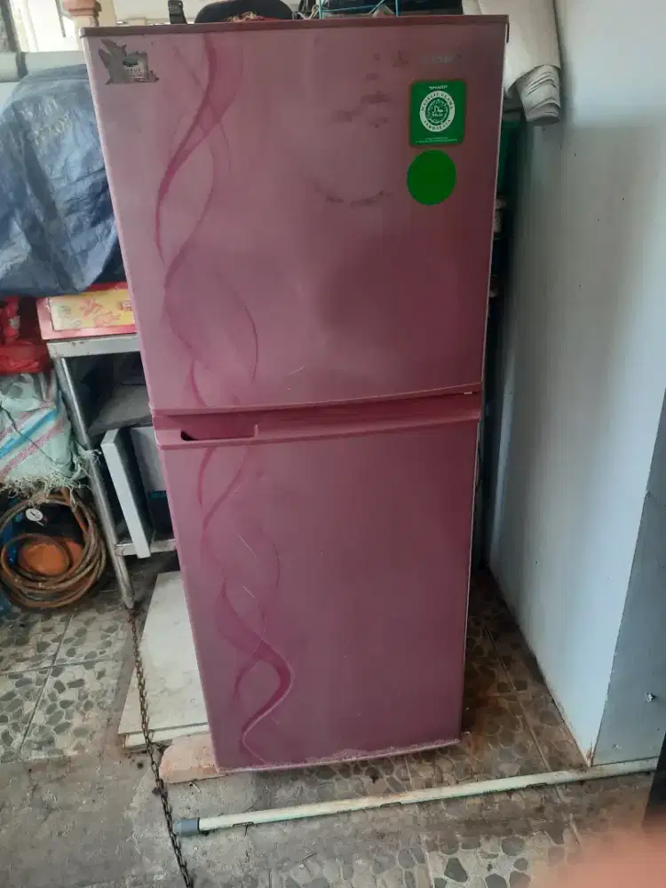 DiJual kulkas Sharp 2 pintu