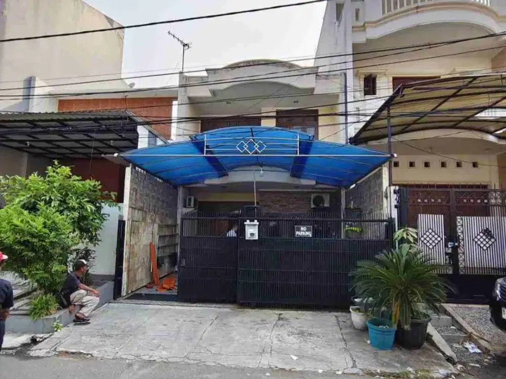 Lokasi Pinggir Jalan bisa untuk usaha dan hunian di Kelapa Gading Timur - Jakarta Utara
