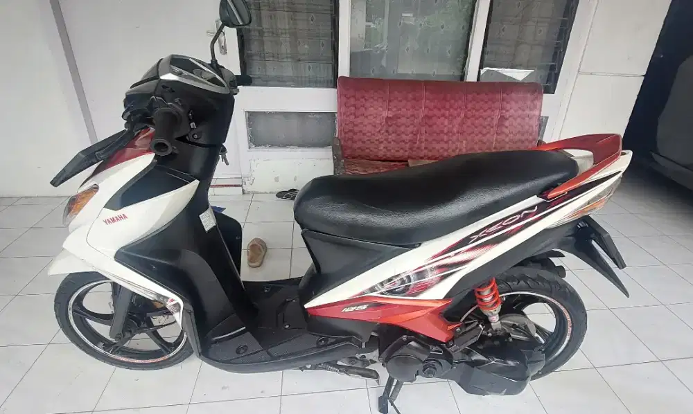 Yamaha Xeon Karbu