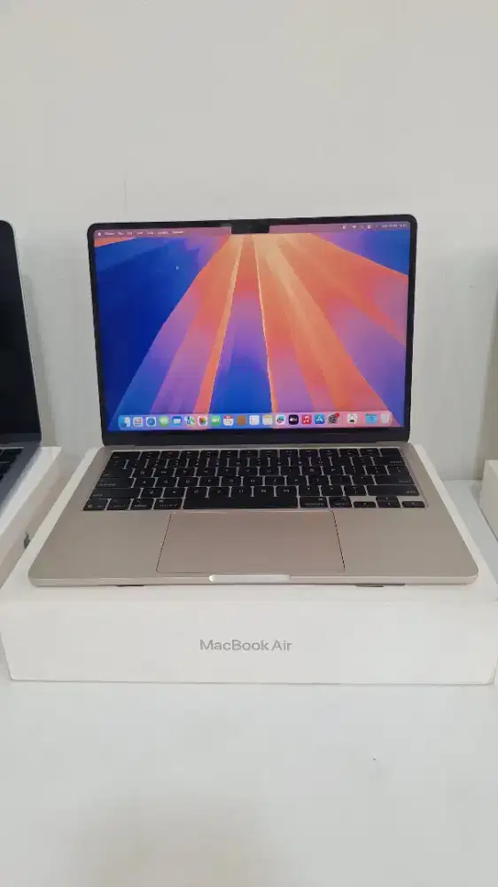 MACBOOK AIR M4 2025 13 16/256 GB FULLSET