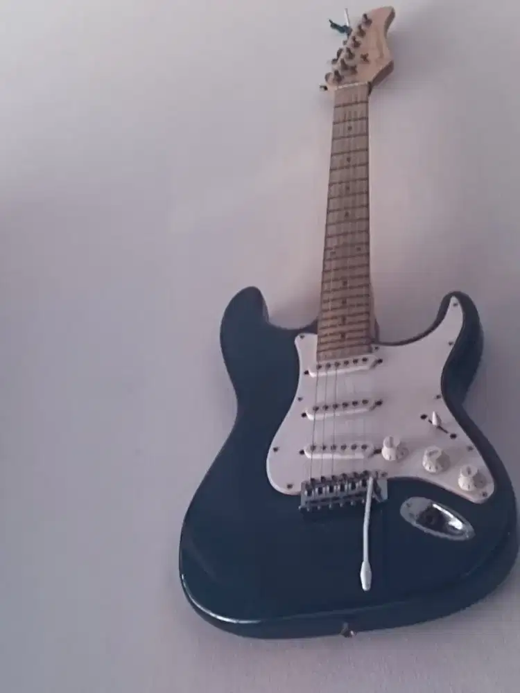 Gitar ibanes murah meriah