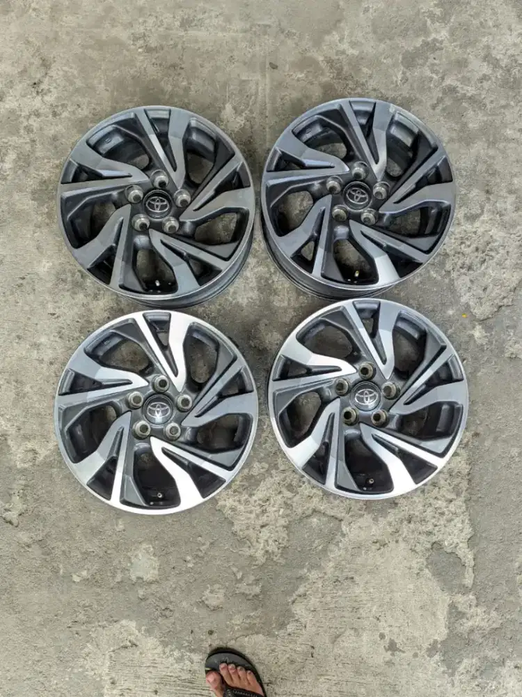 Velg oem reborn facelift r16 5x114 lbr6 et30