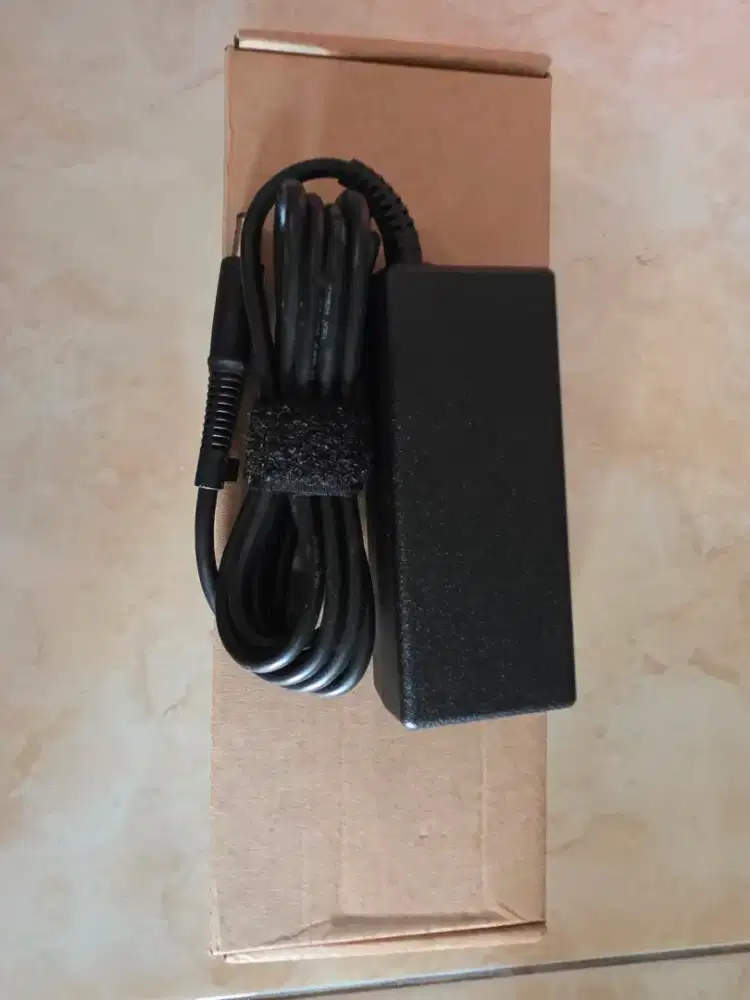 ADAPTOR LAPTOP MERK HP ORI