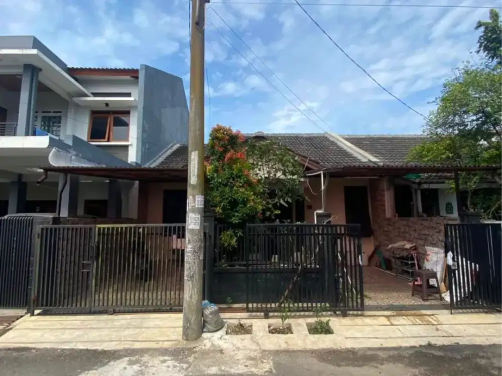 Rumah Nyaman dan Terawat di Cijawura