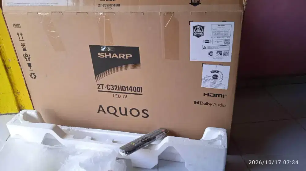 Sharp LED TV 32 inch / digital TV