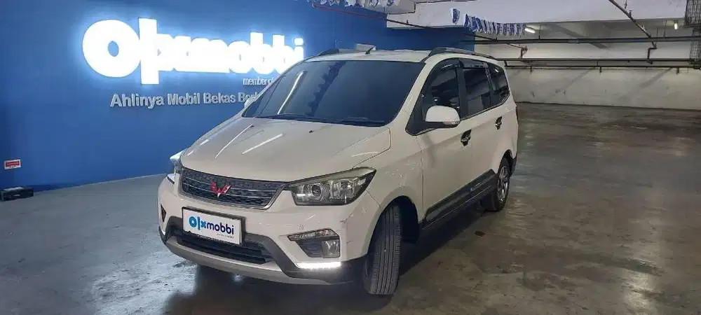 Wuling	Confero S	1.5 L Lux Bensin-MT	2017	(HR)