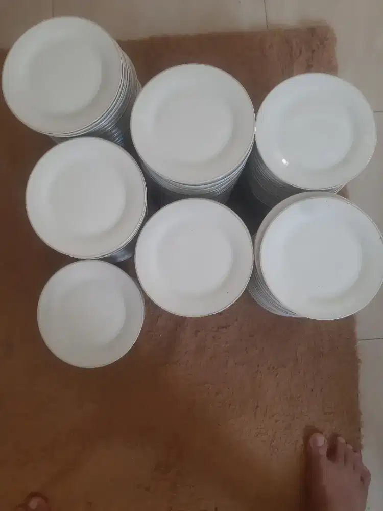 Jual piring ceper 9 inc masih bagus sekali