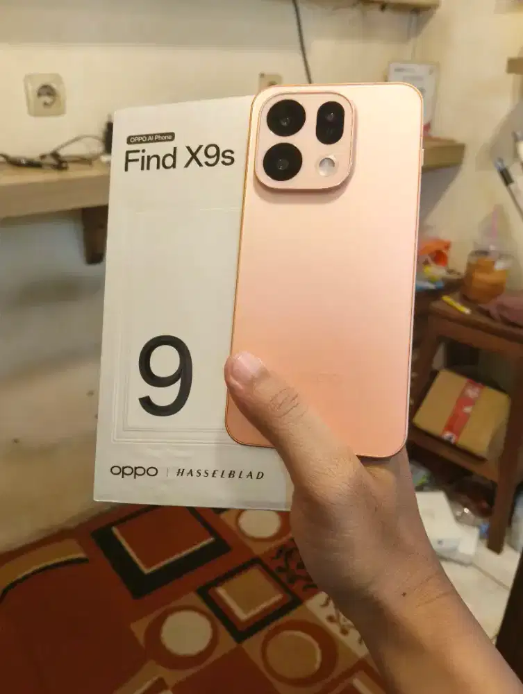 Jual Oppo Find X9s 12/256Gb Second Normal Fullset Garansi Aktif