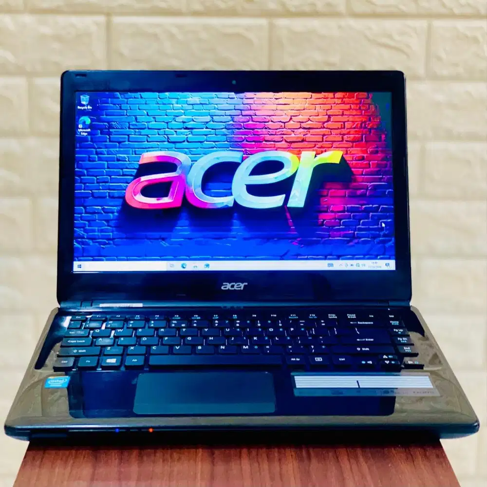 LAPTOP ACER ASPIRE INTEL CELERON 2995U RAM 4 GB SSD 128GB FULLSET