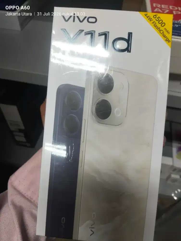 Vivo y11D  6500 maah 4/64 by kredivo