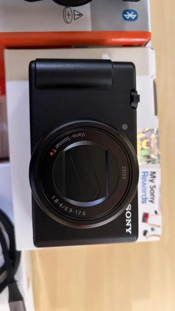 Dijual Sony ZV-1M2 paket lengkap. 100% mulus