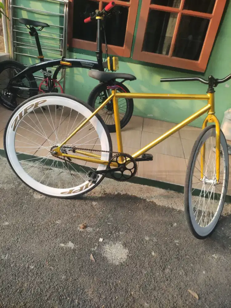 Sepeda fixie kondisi bagus nego tipis