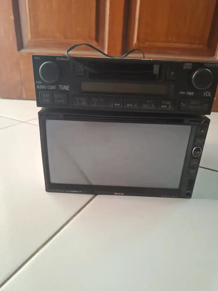 Dijual head unit tape mobil copotan Avanza + tape mobil double din.