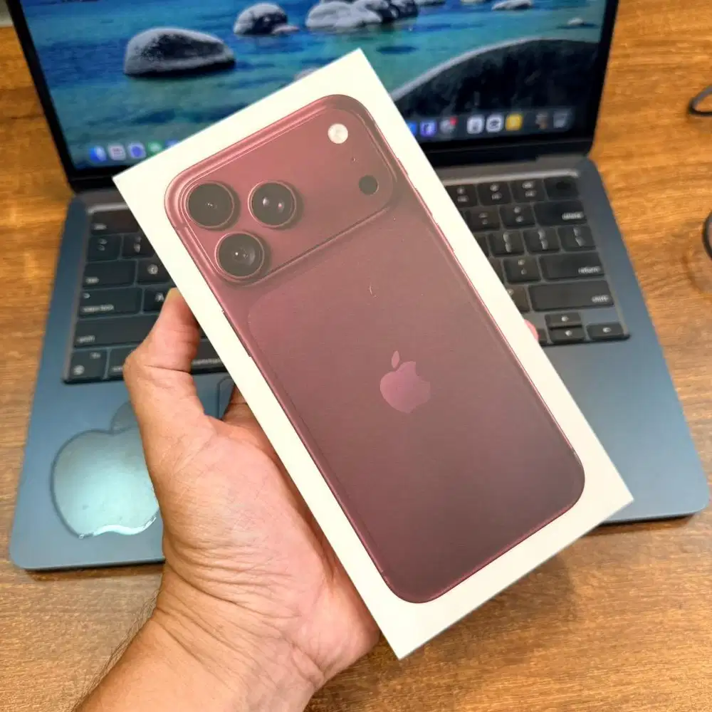 Iphone 18 pro max 2tb burgundy