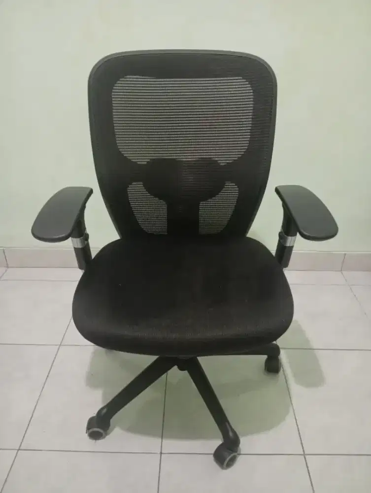 KURSI KANTOR ..