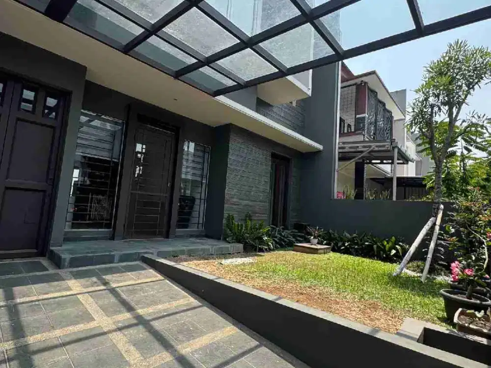 DIJUAL RUMAH LUX MODERN DI KOMPLEKS SINGGASANA PRADANA BANDUNG