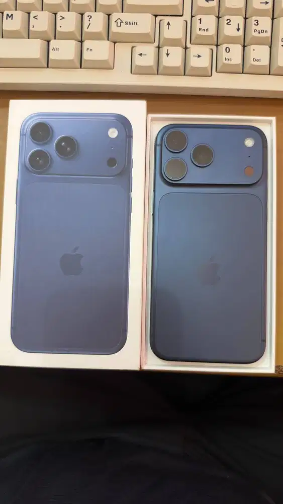 Iphone 17 Pro Max 256 GB Deep Blue Garansi Resmi Erafone/Ibox/Tam
