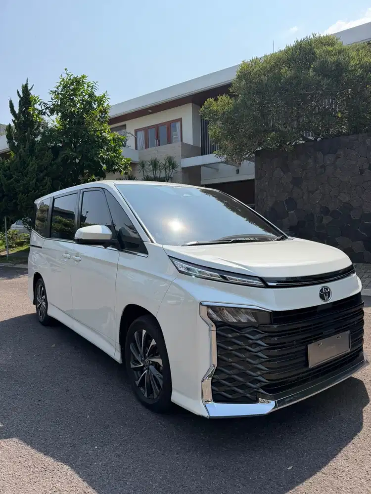 Toyota VOXY TSS 2022 MULUSS TERAWAT