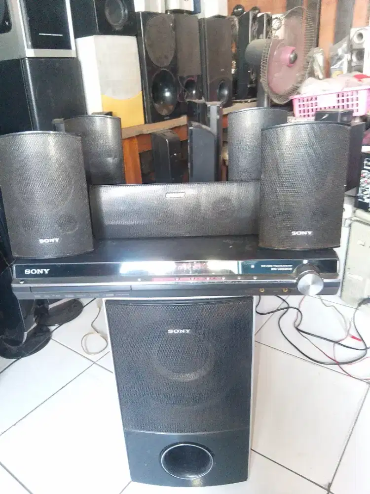 Sony Home Theater 5.1, 1000 watts RMS, full ori, remot, AUX & radio ok