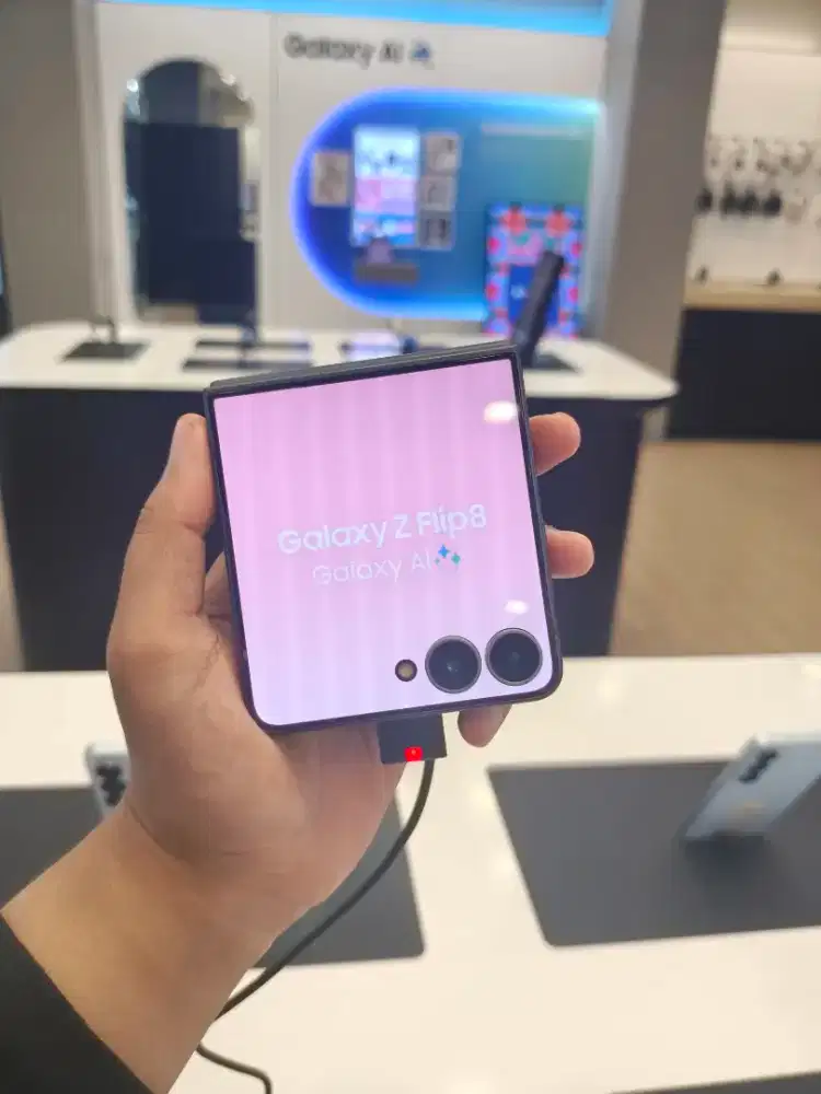 Cicilan Samsung Galaxy Z flip 8