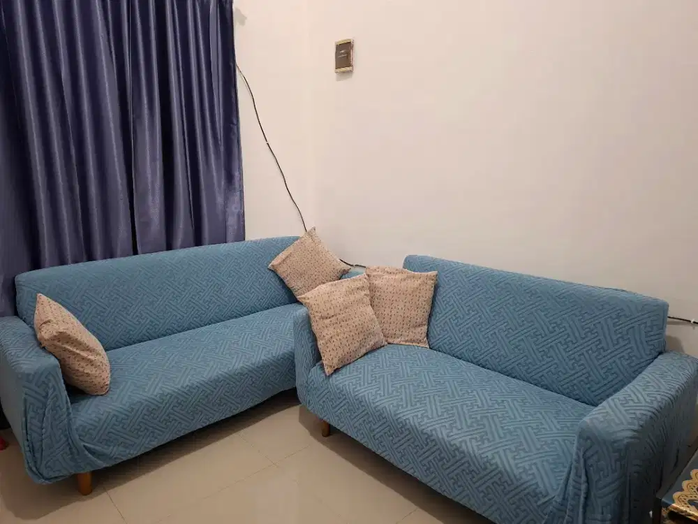 Sofa sebanyak 2 pcs